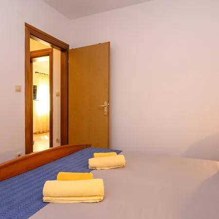 Neretvanka Apartment *